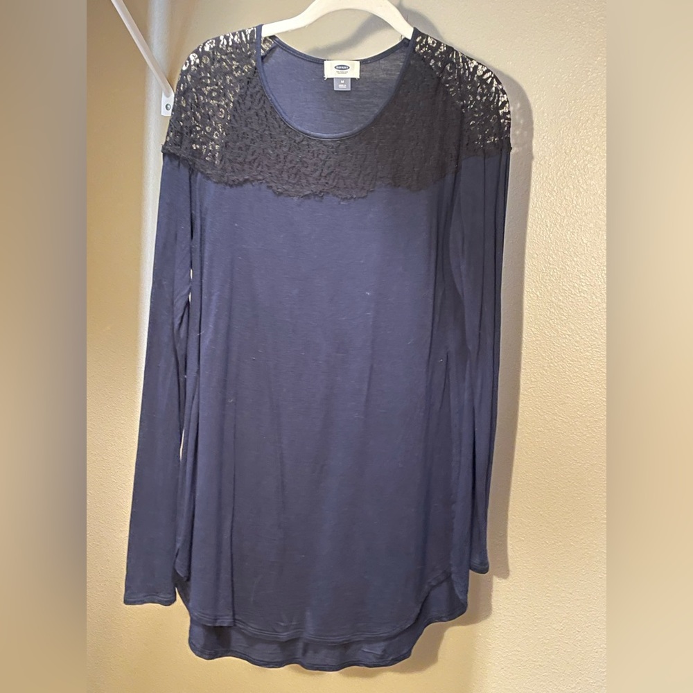 Long fit long sleeve, size medium.